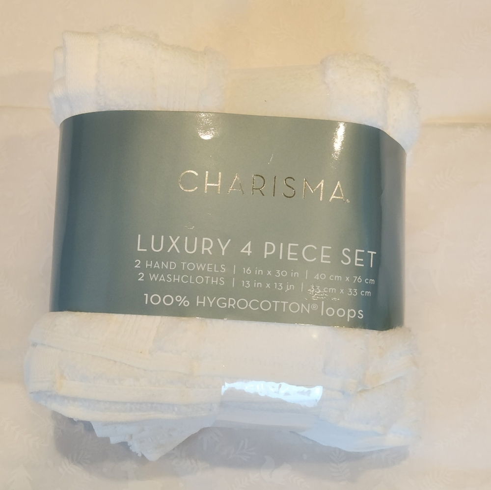 💕☁️NWT Charisma LUXURY Soft 4-piece Hand and Washcloth Towel Set